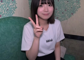 【無】《7⽇間限定》かわいさアイドル級！大学デビューしたての150cm台低身長の**大生が超接写で合法口刂マ〇コ見せびらかして本気イキ！※特典高画質＆未公開シーン