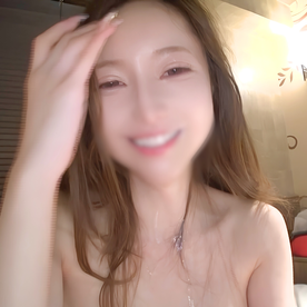 【Gカップ巨乳】【色白ハーフ】元大手事務所*役・現在グラビアとしても活躍中23歳の爆乳美女とハメ撮り。敏感すぎて激アクメ。濃厚フェラが特技。即挿入で連続大絶頂