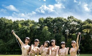 ようこそ！全裸運動会へ。【ヌード写真集】